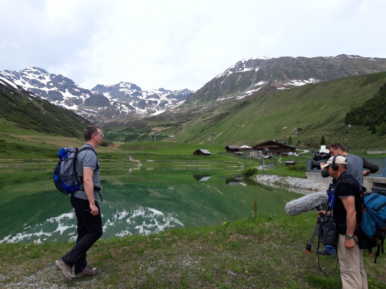 Der Solothurner Kantonsrat André Wyss auf einer Wanderung in Tirol | © ALPHAVISION