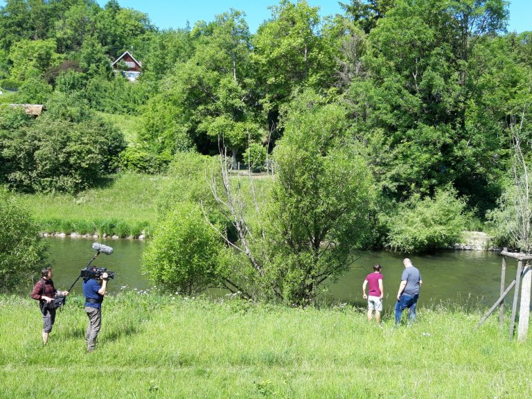 Wenn die Wurfscheibe in den Bach fällt … | © ALPHAVISION