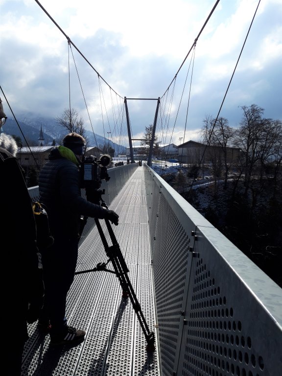 Blick über die Hängebrücke | © 2021 ALPHAVISION