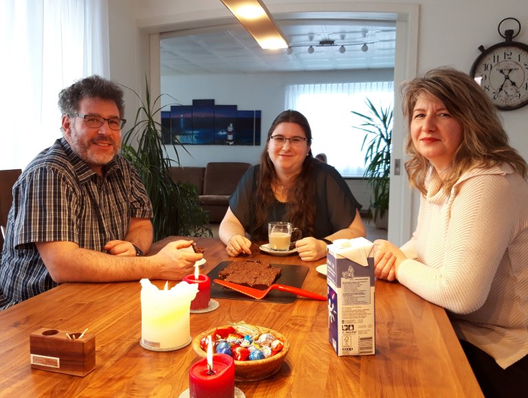 Guido, Nadja und Sandra Kaufmann (vl) | © 2021 ALPHAVISION