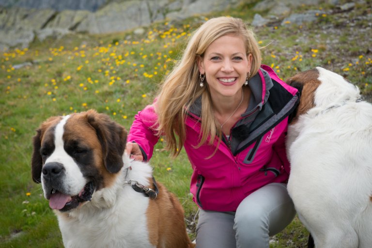 Wer mehr sehen will: Berge, Bräuche, Bernhardiner am 31.8. auf SRF zwei.