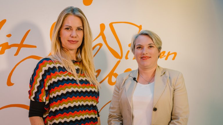 Jeanette Macchi und Gast Karin Rappo | © 2024 ALPHAVISION