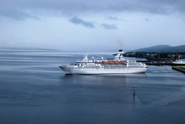 In Tromsö verlässt das TV-Team der Alphavision die MS Astor.