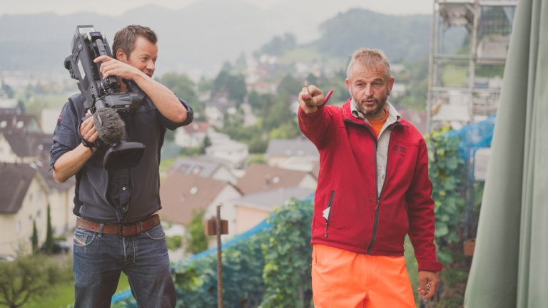 Andreas Köhn ist Geschäftsführer einer Gartenbaufirma. Ihn haben wir in Schottland begleitet. Dreharbeiten bei ihm zu Hause für die Rahmengeschichte des Beitrags.