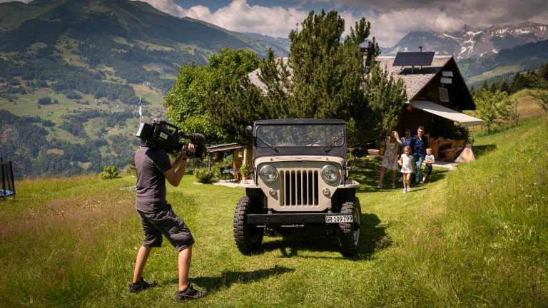 Der restaurierte Jeep gehört Sachas Vater ... | © ALPHAVISION