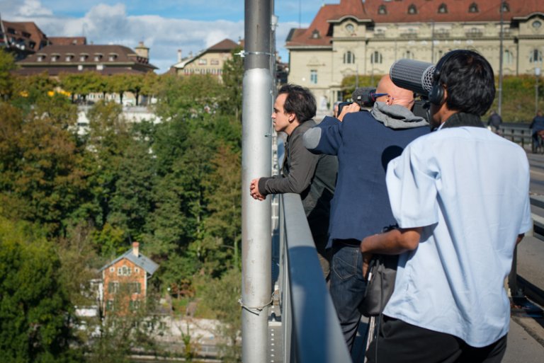 In der Schweiz hat er Antrag auf Asyl gestellt.