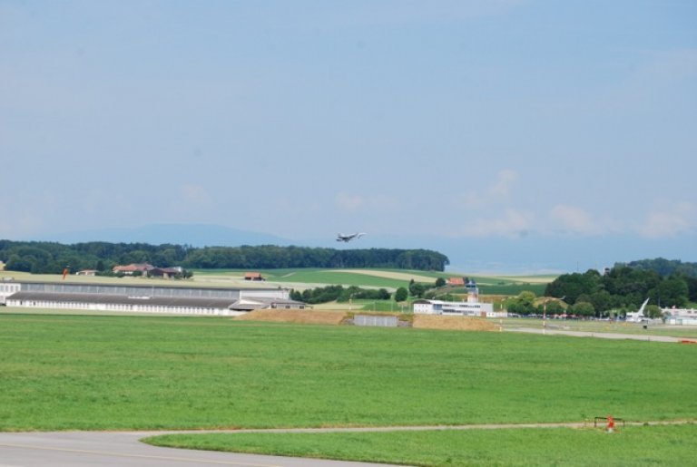 Der Start erfolgt auf dem Militärflugplatz in Payerne.